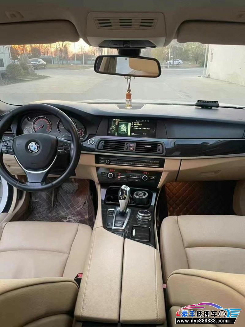 13年宝马5系轿车抵押车出售