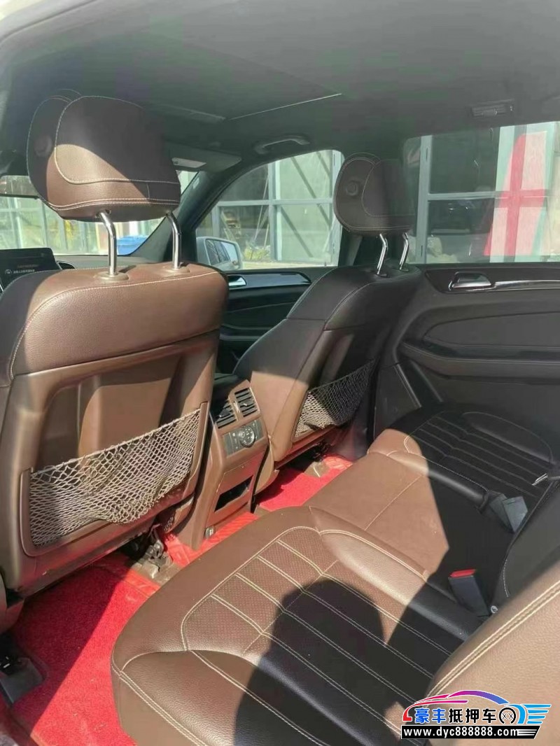 17年奔驰GLS轿车抵押车出售