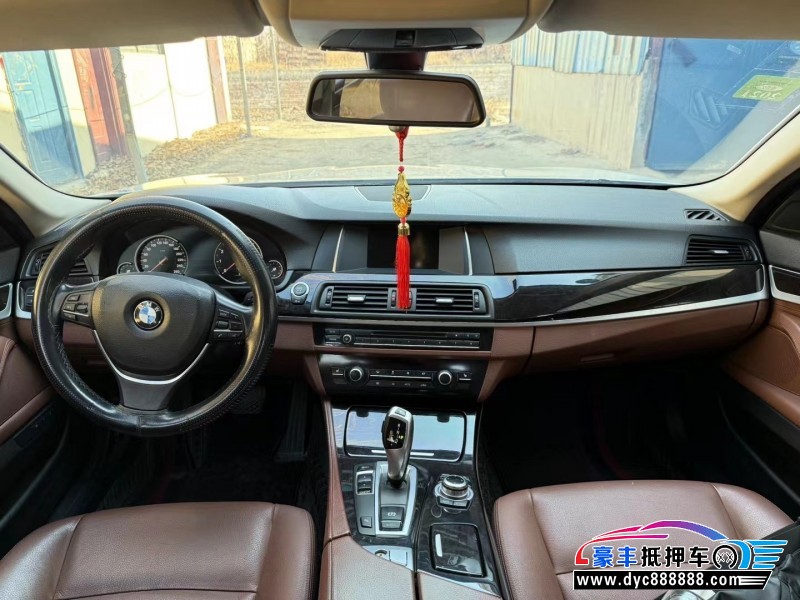 17年宝马5系轿车抵押车出售