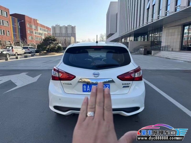 18年日产骐达轿车抵押车出售