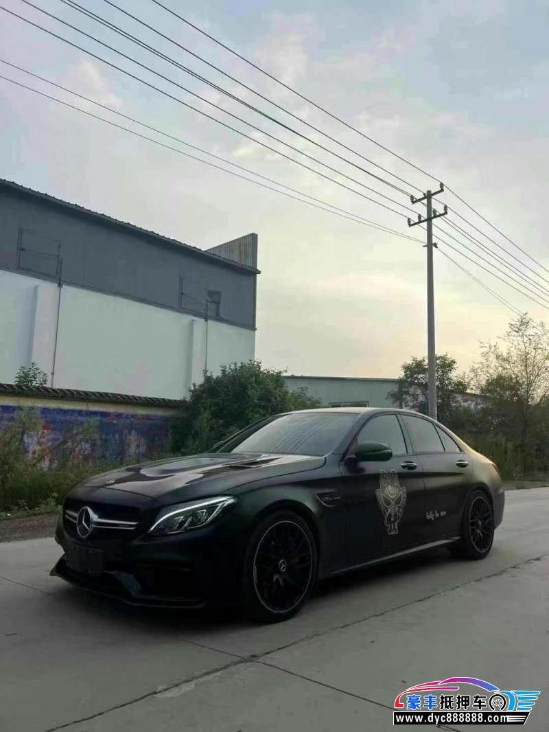 18年奔驰A级AMG轿车抵押车出售