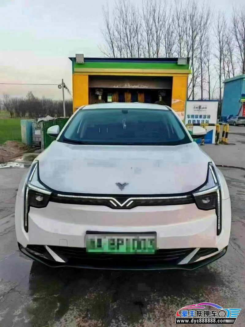 23年哪吒U轿车抵押车出售