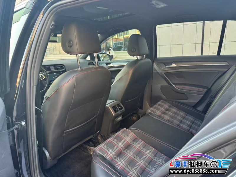 19年大众高尔夫轿车抵押车出售