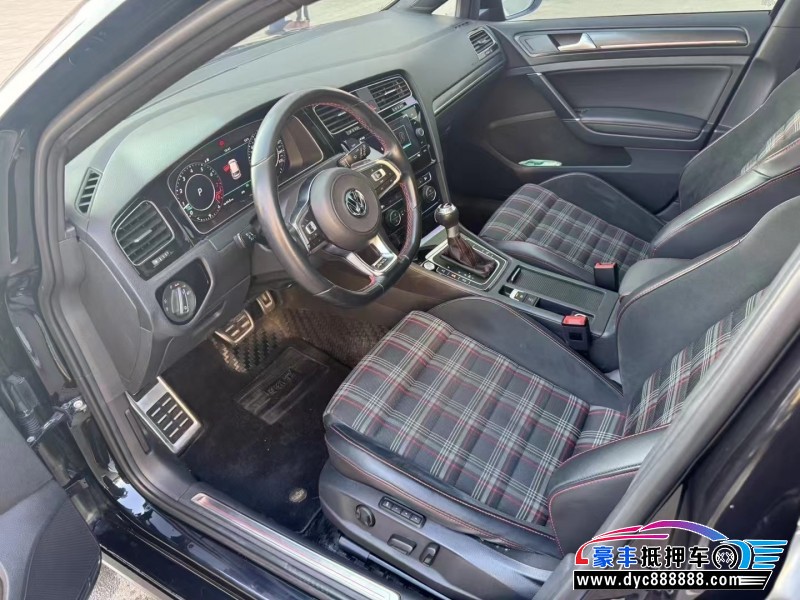 19年大众高尔夫轿车抵押车出售