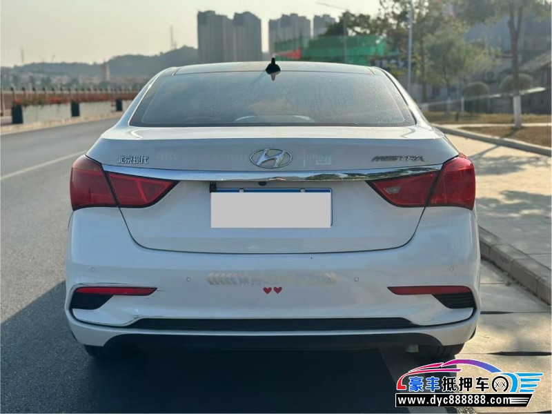 19年现代名图轿车抵押车出售