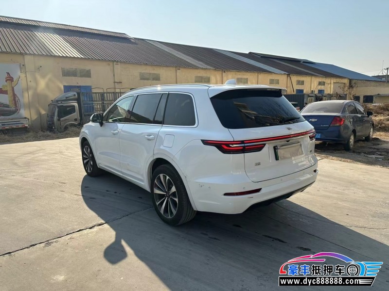 22年理想ONE轿车抵押车出售