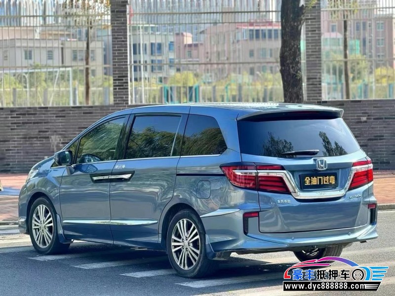 16年本田艾力绅轿车抵押车出售