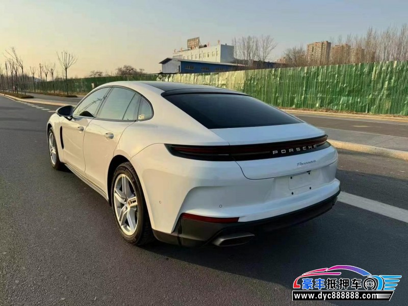 24年保时捷帕纳梅拉轿车抵押车出售