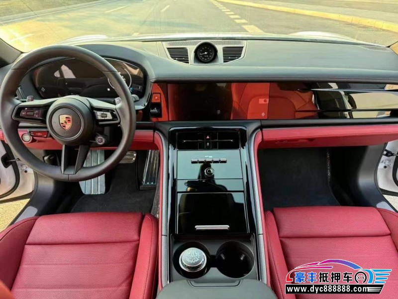 24年保时捷帕纳梅拉轿车抵押车出售