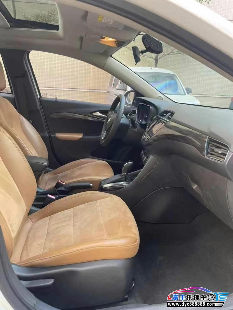 18年别克凯越轿车抵押车出售