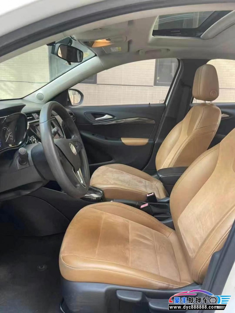 18年别克凯越轿车抵押车出售