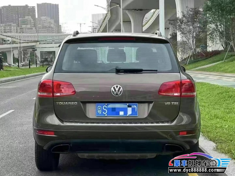 15年大众途锐轿车抵押车出售