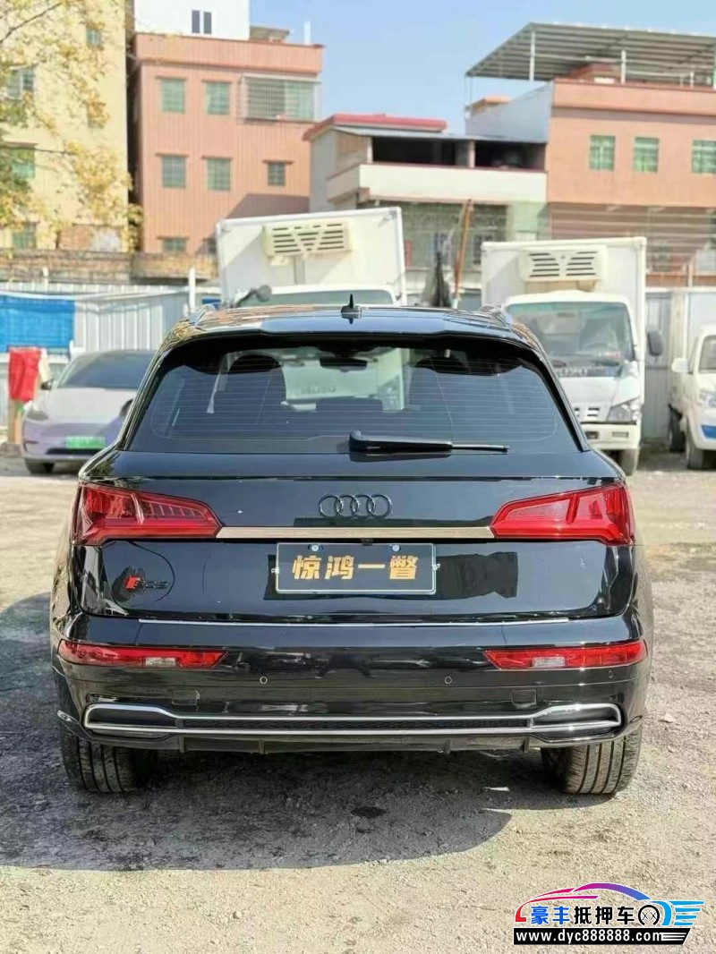 19年奥迪Q5轿车抵押车出售