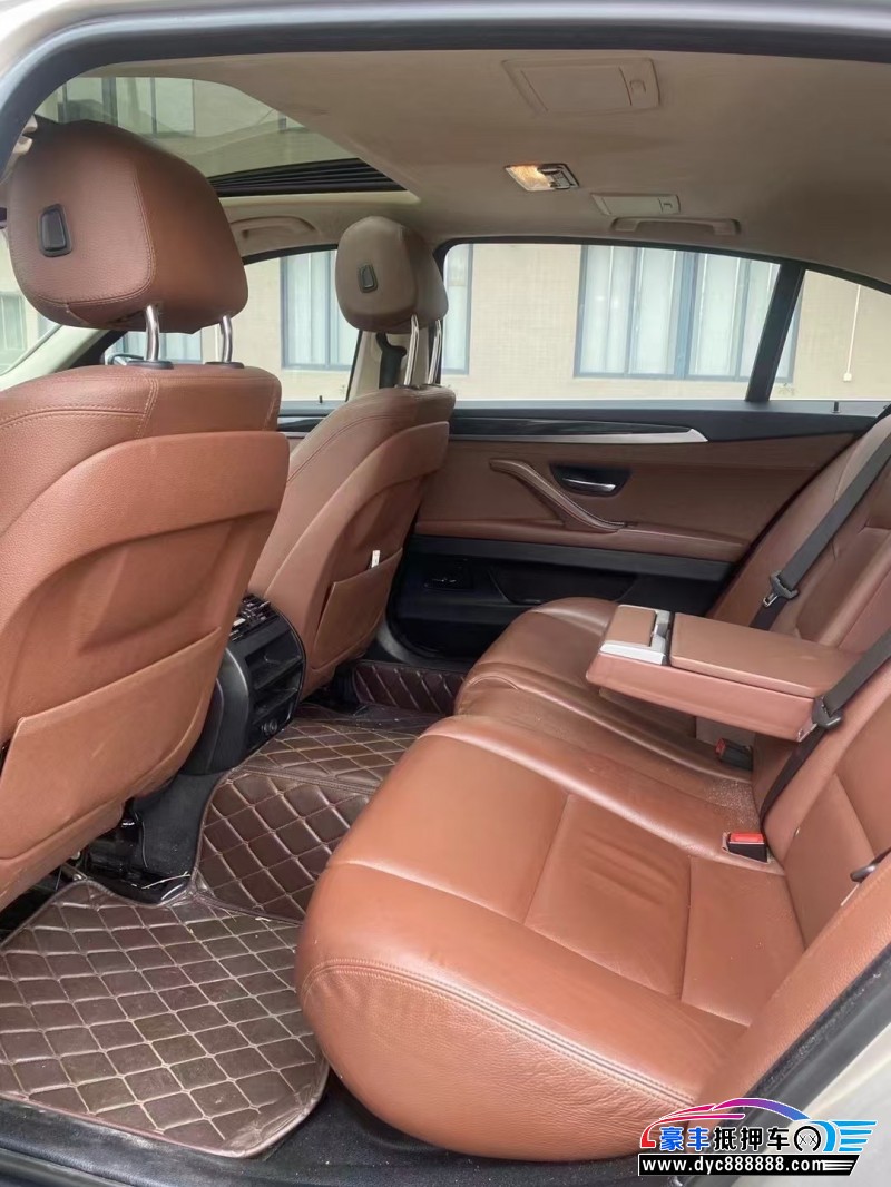 17年宝马5系轿车抵押车出售