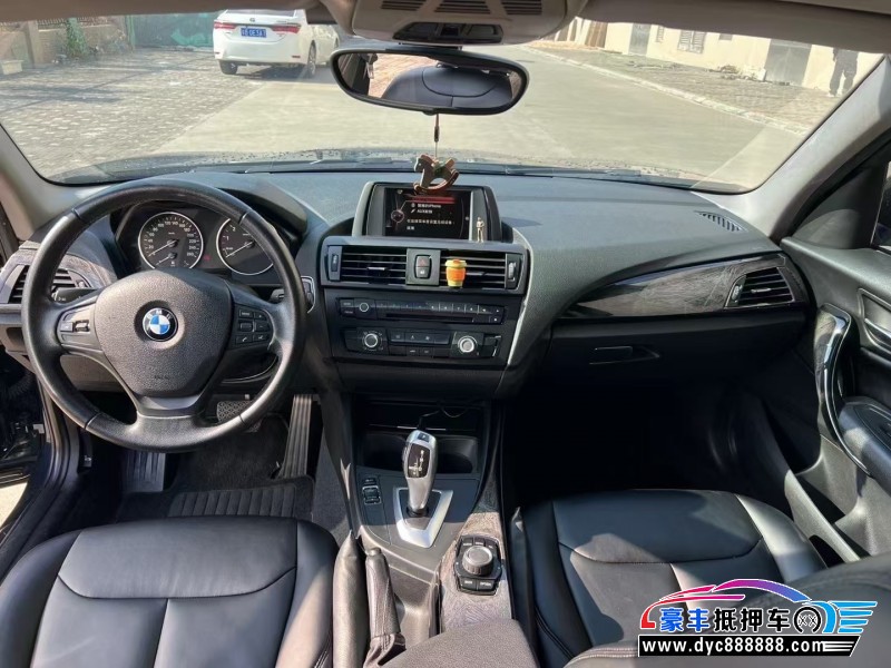 14年宝马1系轿车抵押车出售