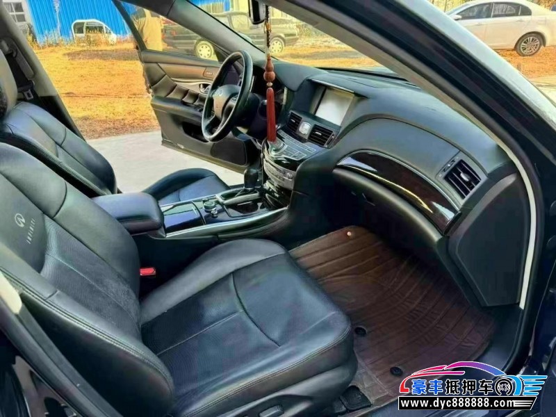 15年英菲尼迪Q70轿车抵押车出售