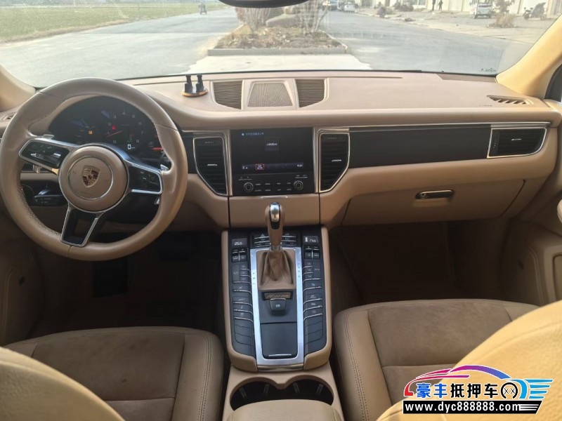 17年保时捷Macan迈凯轿车抵押车出售