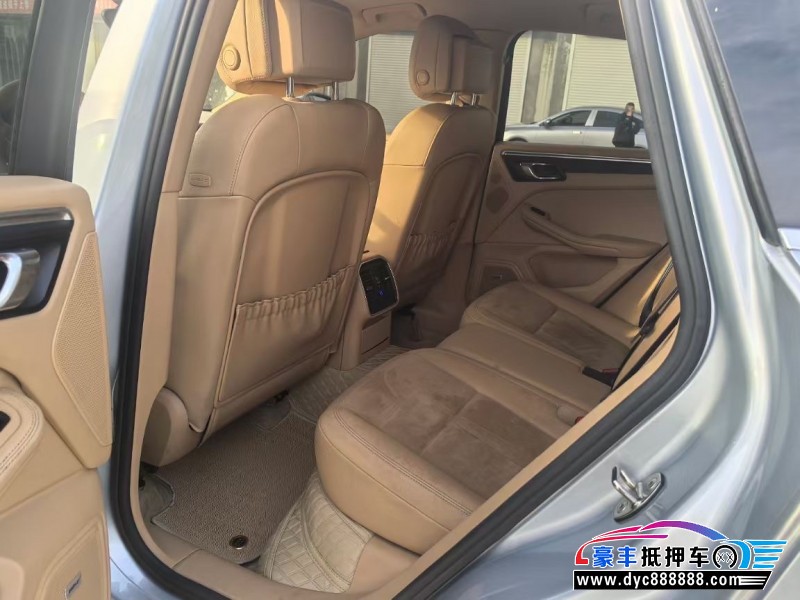 17年保时捷Macan迈凯轿车抵押车出售