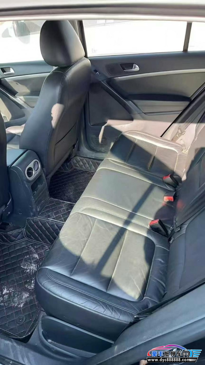 15年大众途观轿车抵押车出售