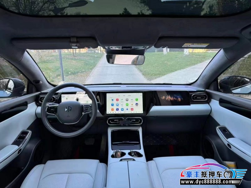 24年零跑c01轿车抵押车出售