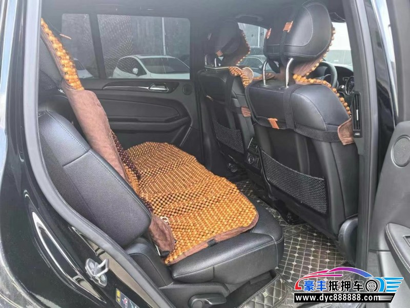 18年奔驰GLS轿车抵押车出售