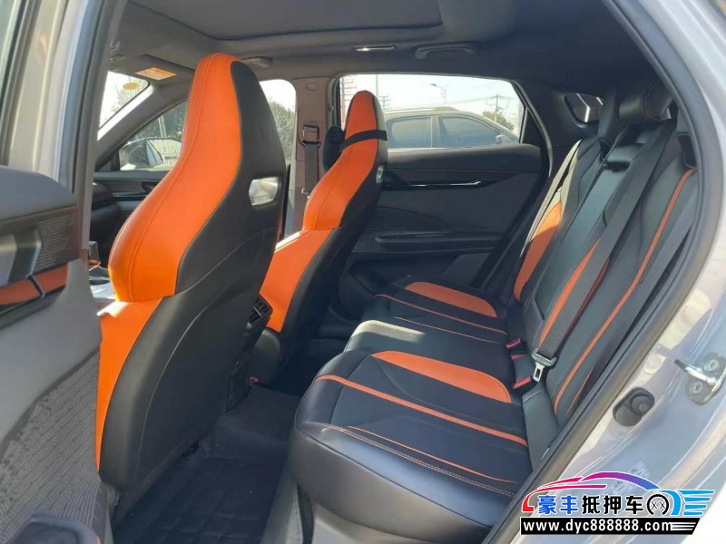 24年长安长安UNI轿车抵押车出售