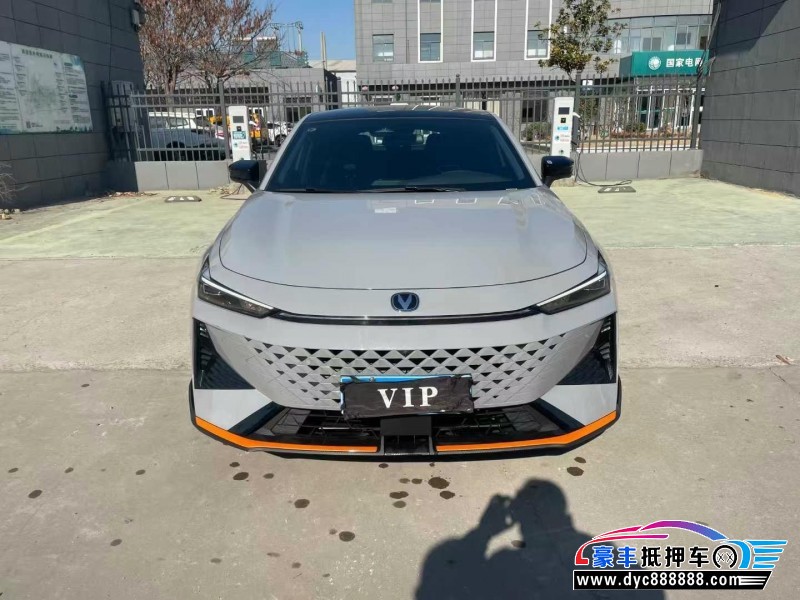 24年长安长安UNI轿车抵押车出售