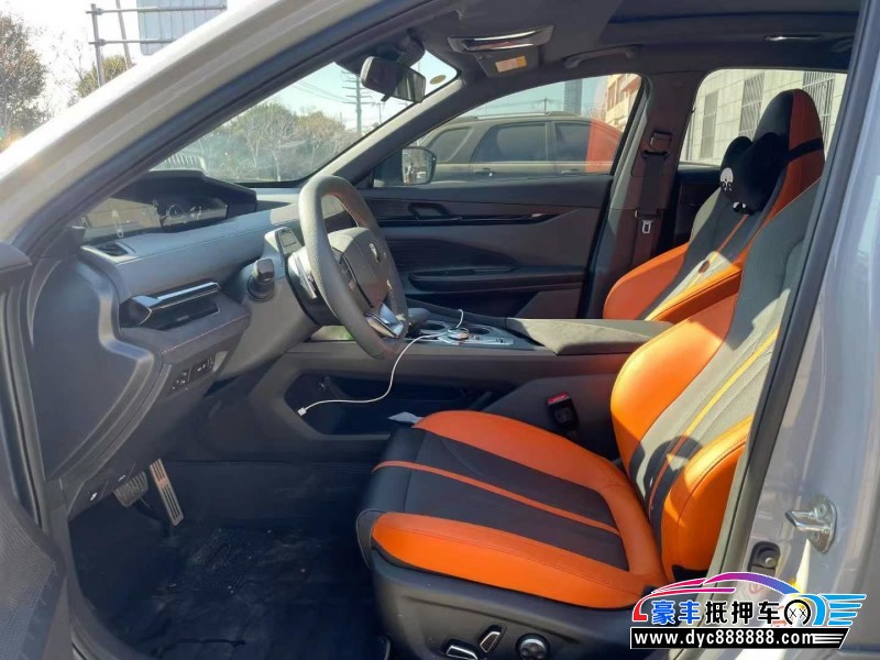 24年长安长安UNI轿车抵押车出售