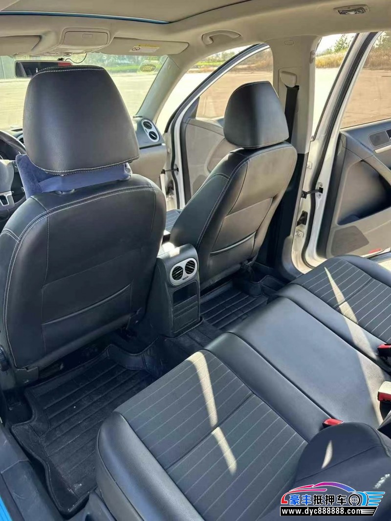 17年大众途观轿车抵押车出售