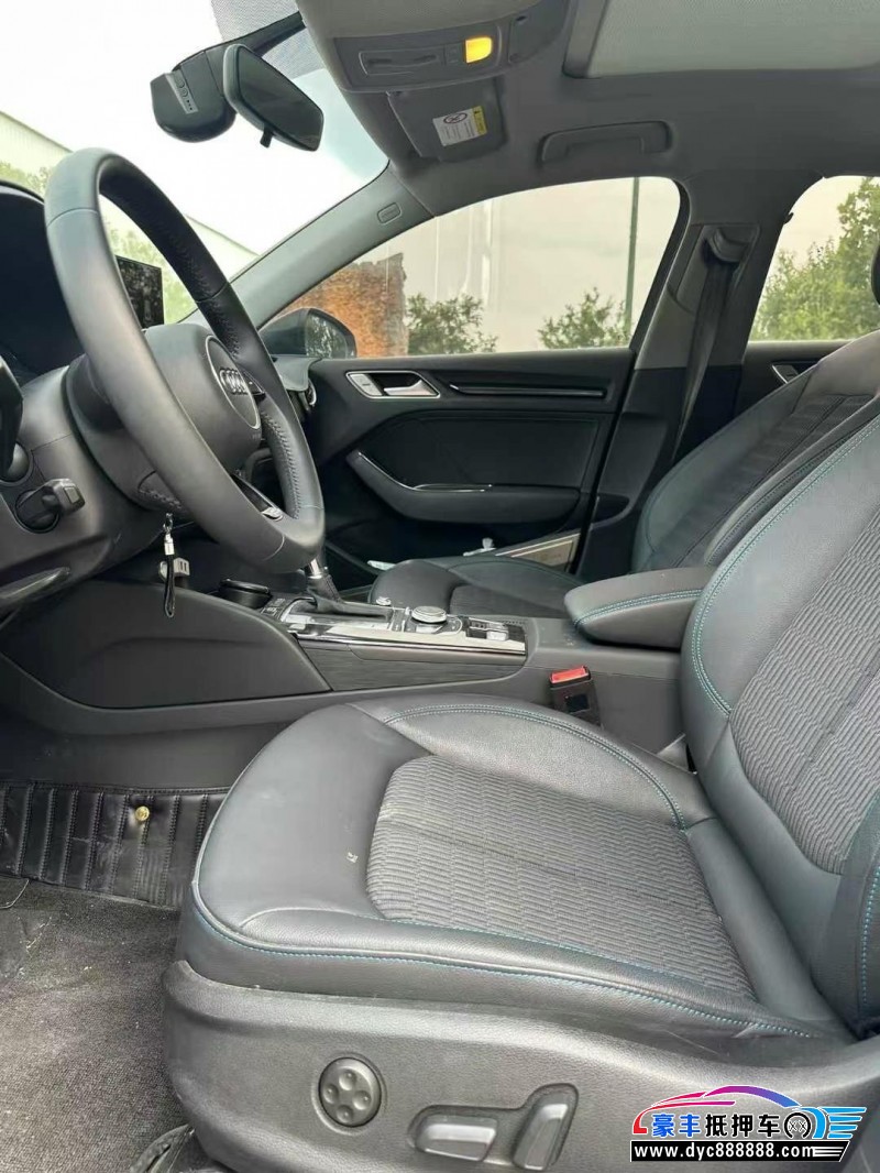 21年奥迪A3轿车抵押车出售