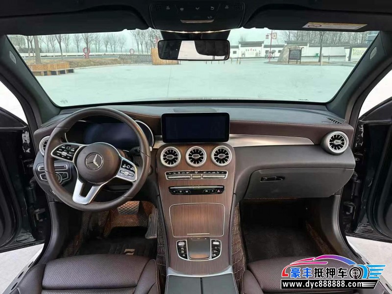 21年奔驰GLC轿车抵押车出售