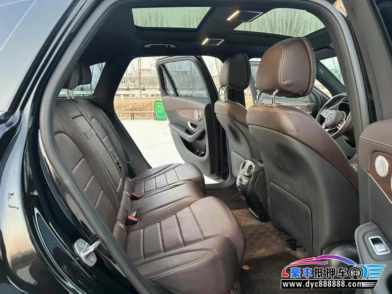 21年奔驰GLC轿车抵押车出售