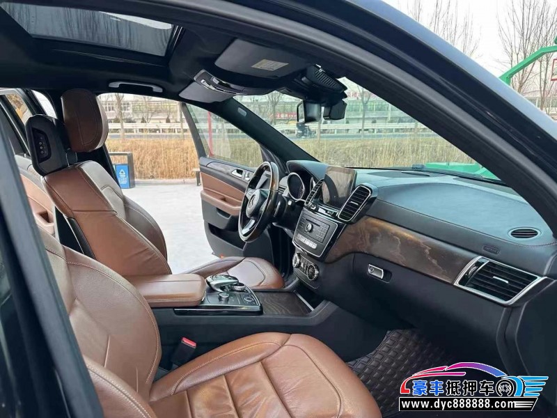 16年奔驰GLS轿车抵押车出售