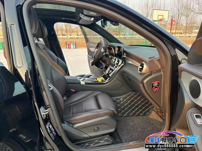 21年奔驰GLC轿车抵押车出售