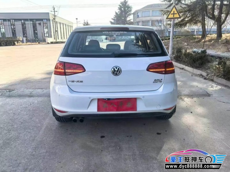 16年大众高尔夫轿车抵押车出售