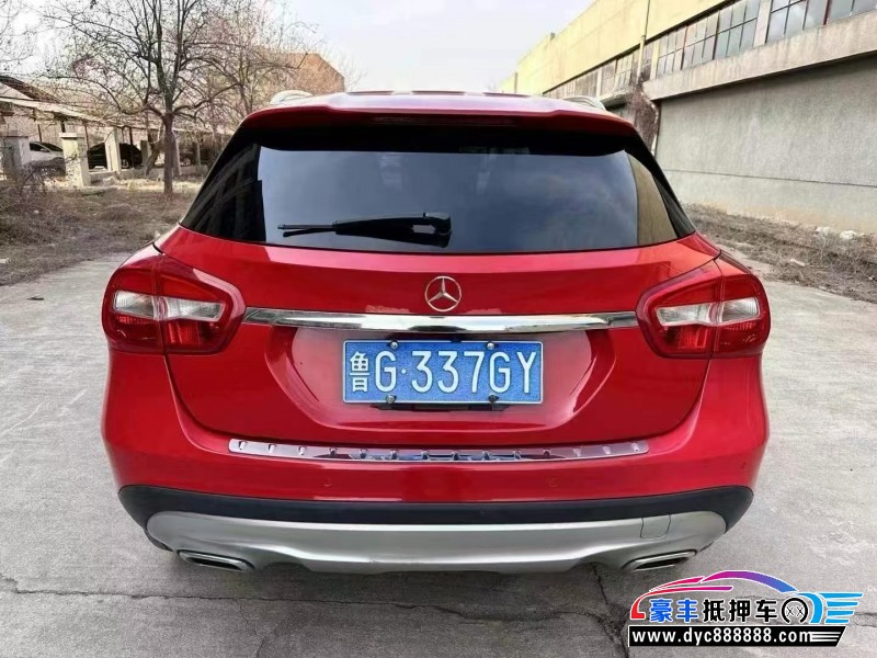 15年奔驰GLA轿车抵押车出售