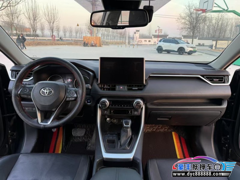 21年丰田威兰达轿车抵押车出售