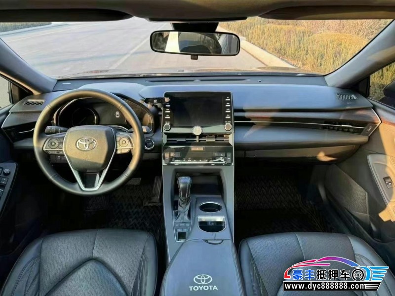 20年丰田亚洲龙轿车抵押车出售