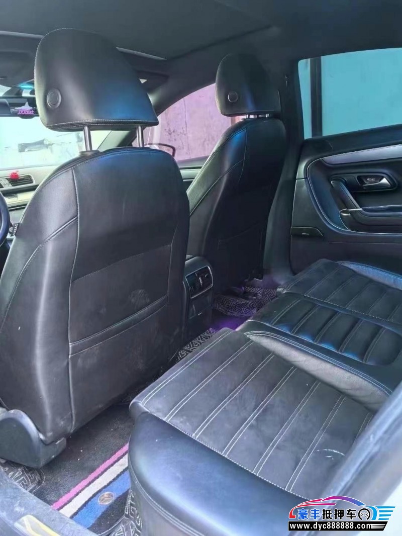 17年大众CC轿车抵押车出售