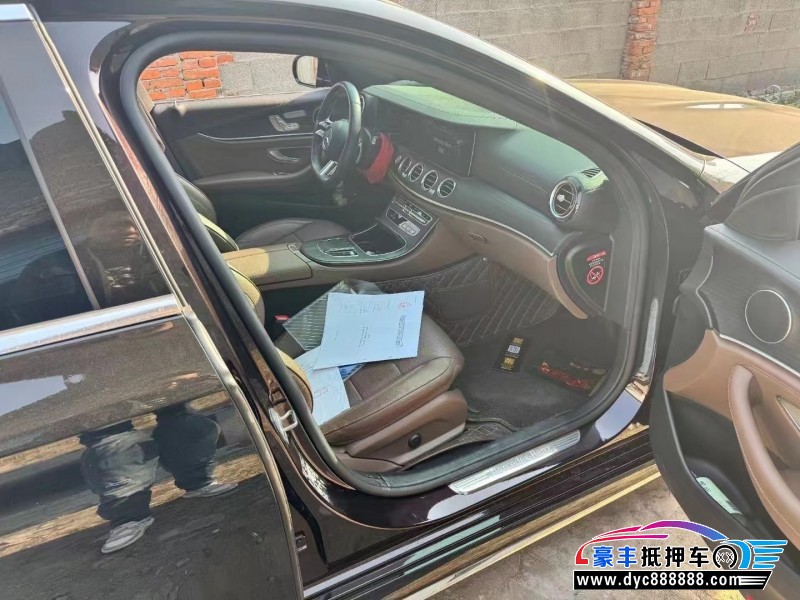 23年奔驰E轿车抵押车出售