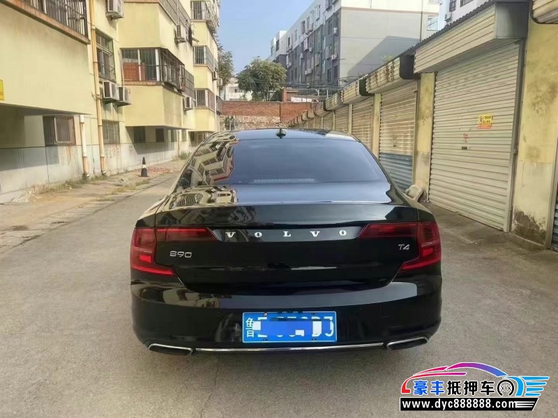 18年沃尔沃S90轿车抵押车出售