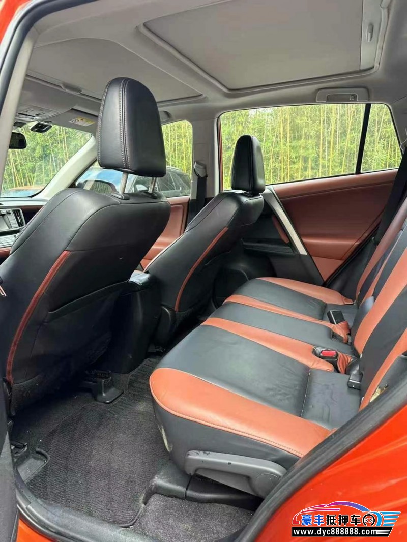 13年丰田RAV4轿车抵押车出售