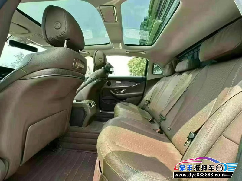 20年奔驰E轿车抵押车出售