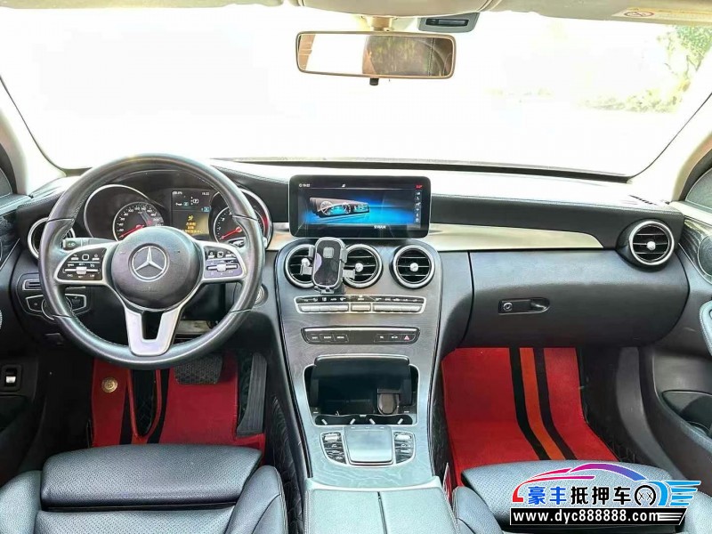 19年奔驰C轿车抵押车出售
