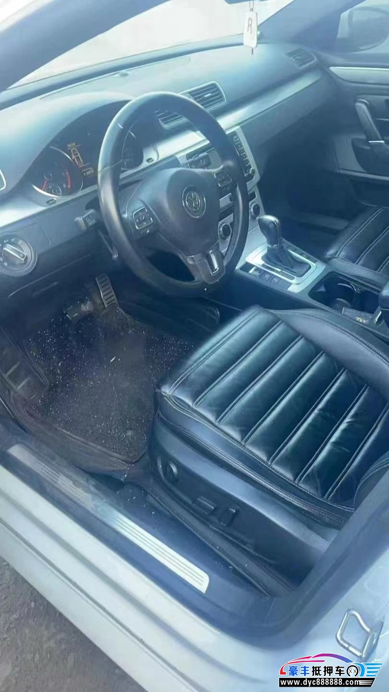 15年大众CC轿车抵押车出售