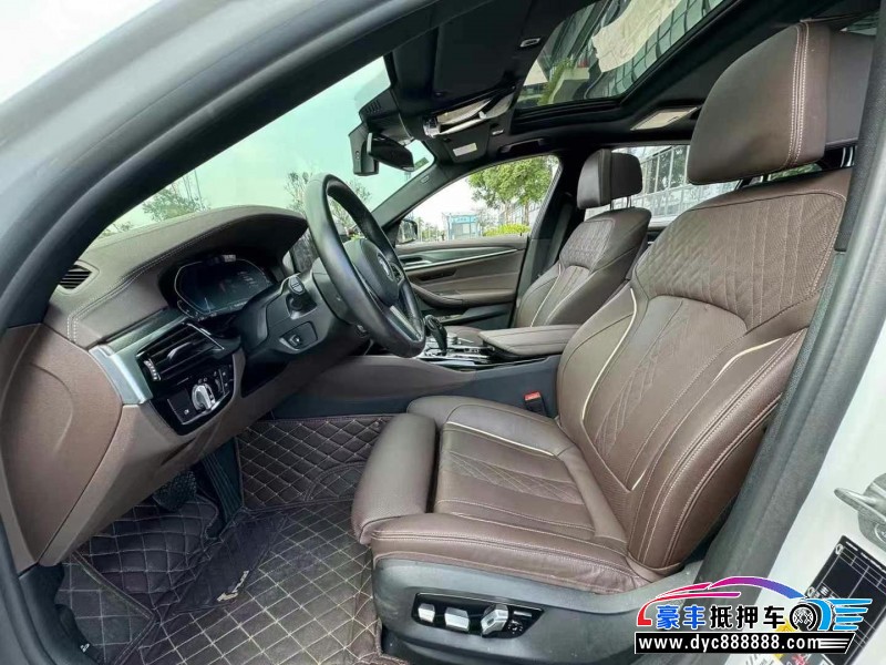 22年宝马5系轿车抵押车出售