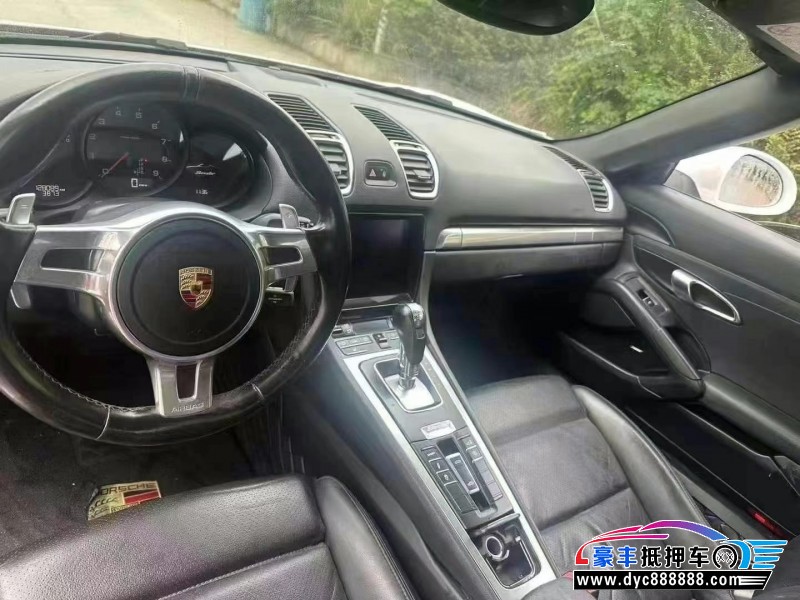 15年保时捷Boxster轿车抵押车出售