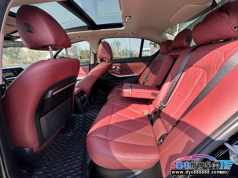 21年宝马3系轿车抵押车出售