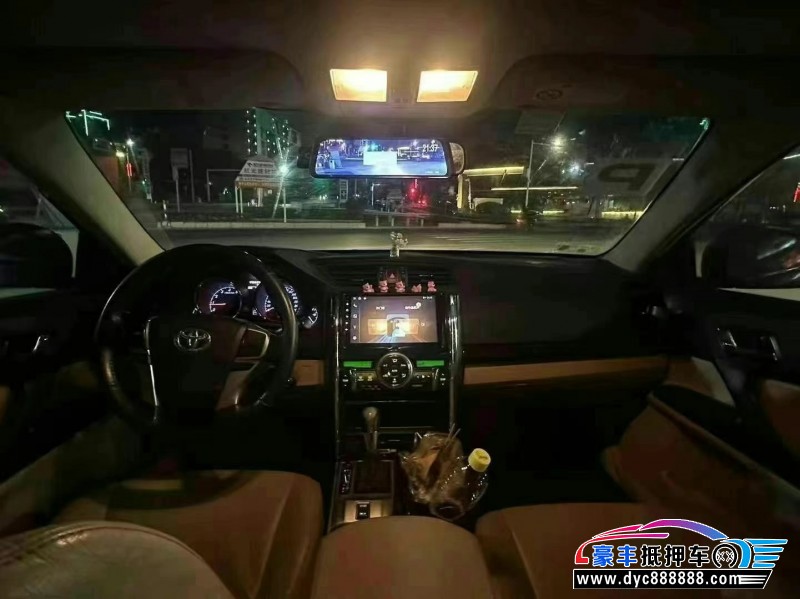 12年丰田锐志轿车抵押车出售