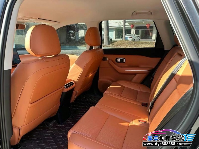 24年零跑C10轿车抵押车出售